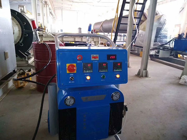 河北聚脲噴涂機H5200型在唐山安裝培訓(xùn)完畢
